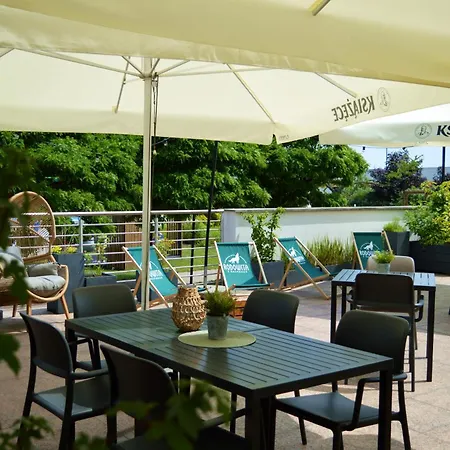 Ξενοδοχείο Swing 4*