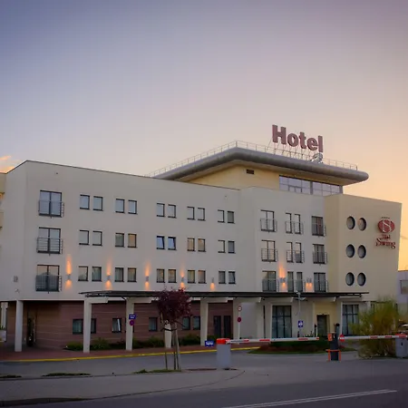 Ξενοδοχείο Swing 4*